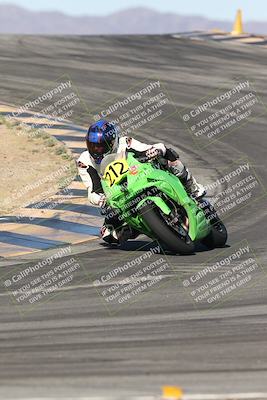 media/Nov-16-2025-Race Pace (Sun) [[8c5fa54630]]/Verified Riders/1-Turns 9 and 10 (925am)/